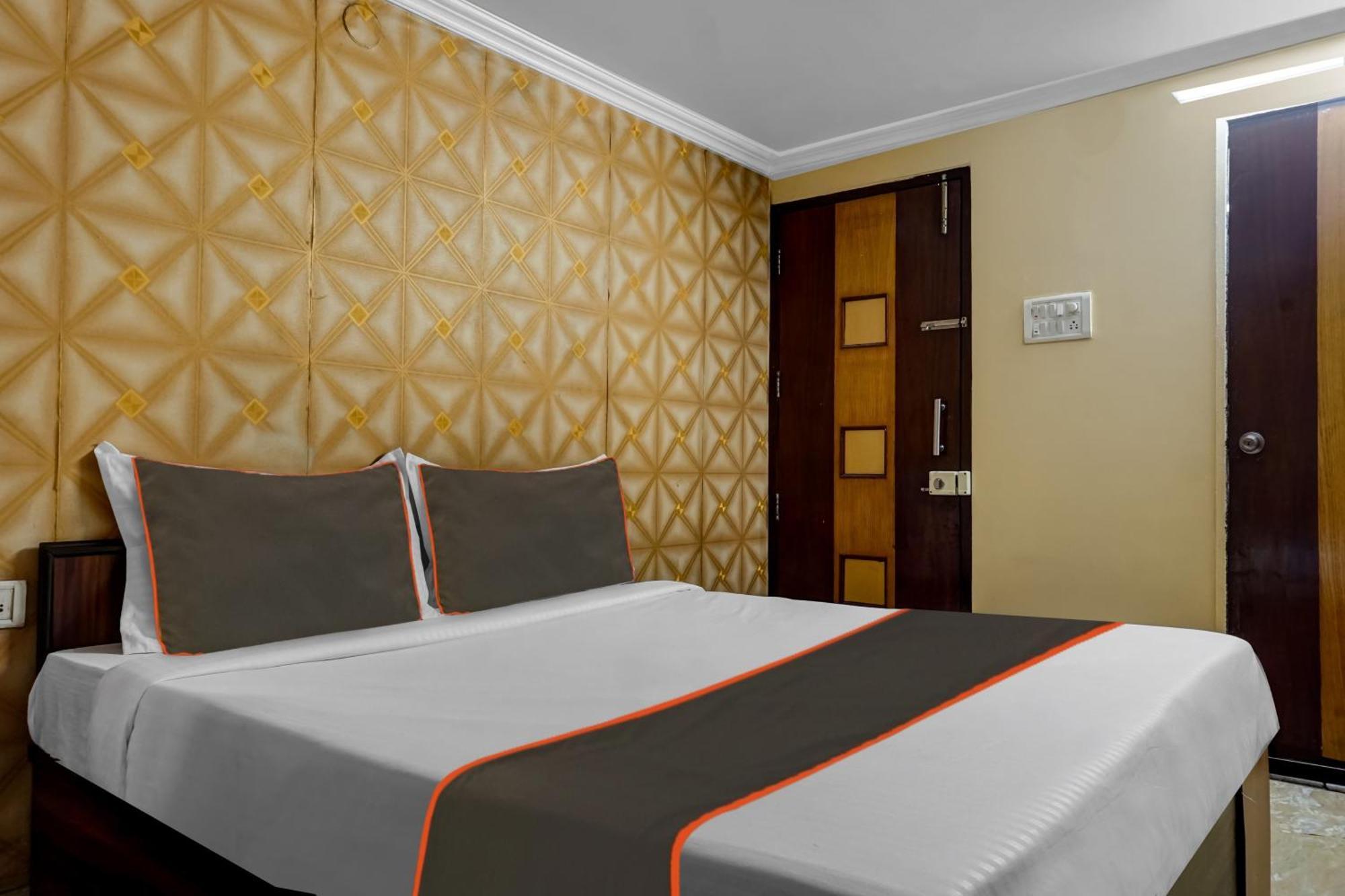 Hotel Galaxy Residency Kalyani Nagar Pune Eksteriør bilde