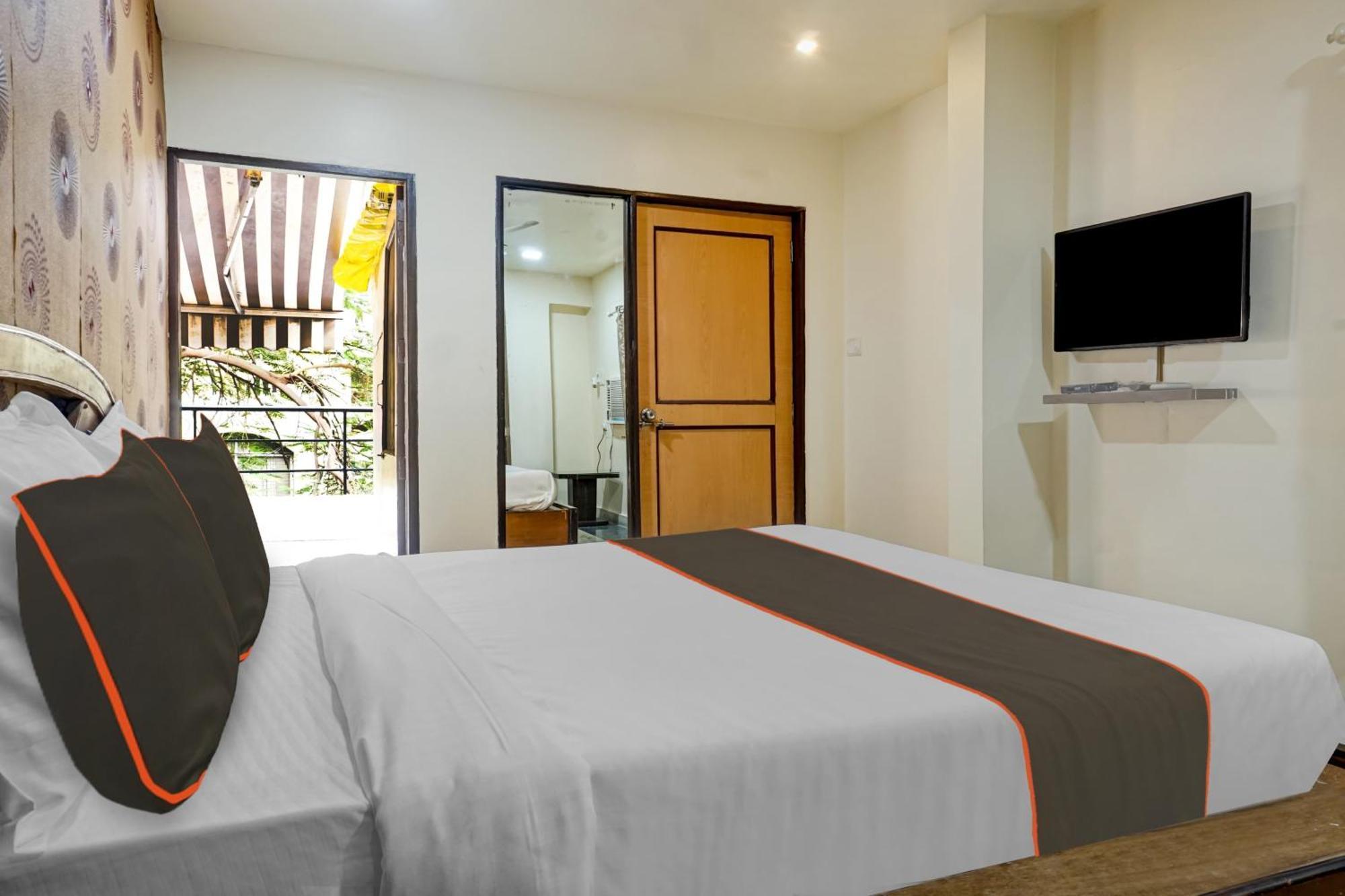Hotel Galaxy Residency Kalyani Nagar Pune Eksteriør bilde
