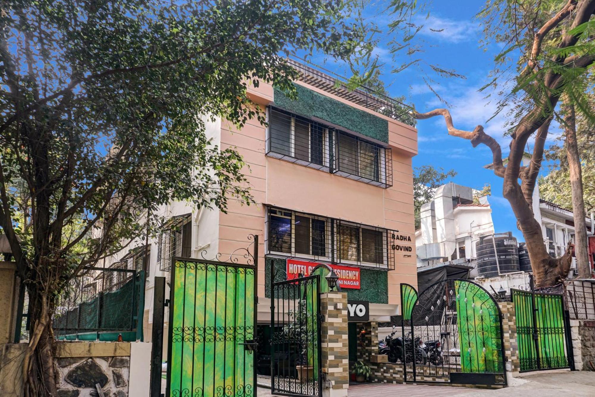 Hotel Galaxy Residency Kalyani Nagar Pune Eksteriør bilde